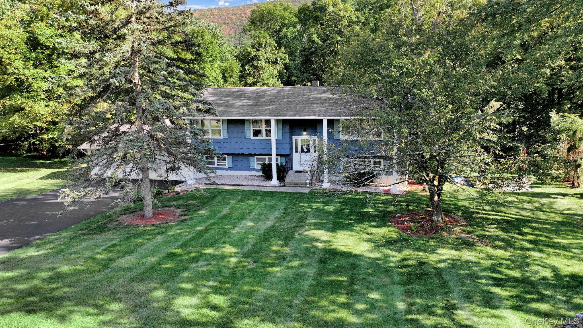 #5 photo, 5 Mohican Court, Salisbury Mills , NY 12577