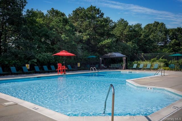 #1 photo, 1000 Saddle Rock Road, サフォーク郡 Holbrook , NY 11741