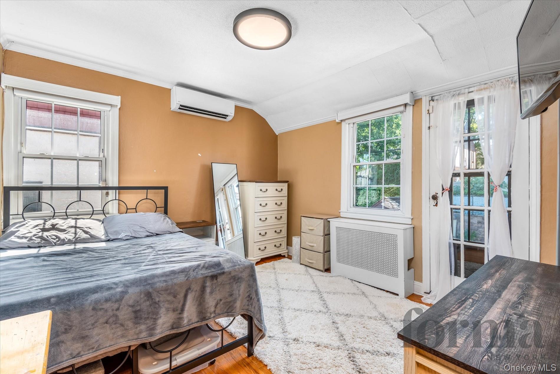 #17 photo, 5022 Overbrook Street, Douglaston , NY 11362