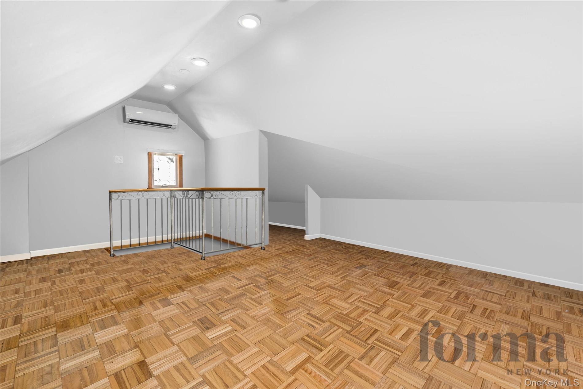 #19 photo, 5022 Overbrook Street, Douglaston , NY 11362