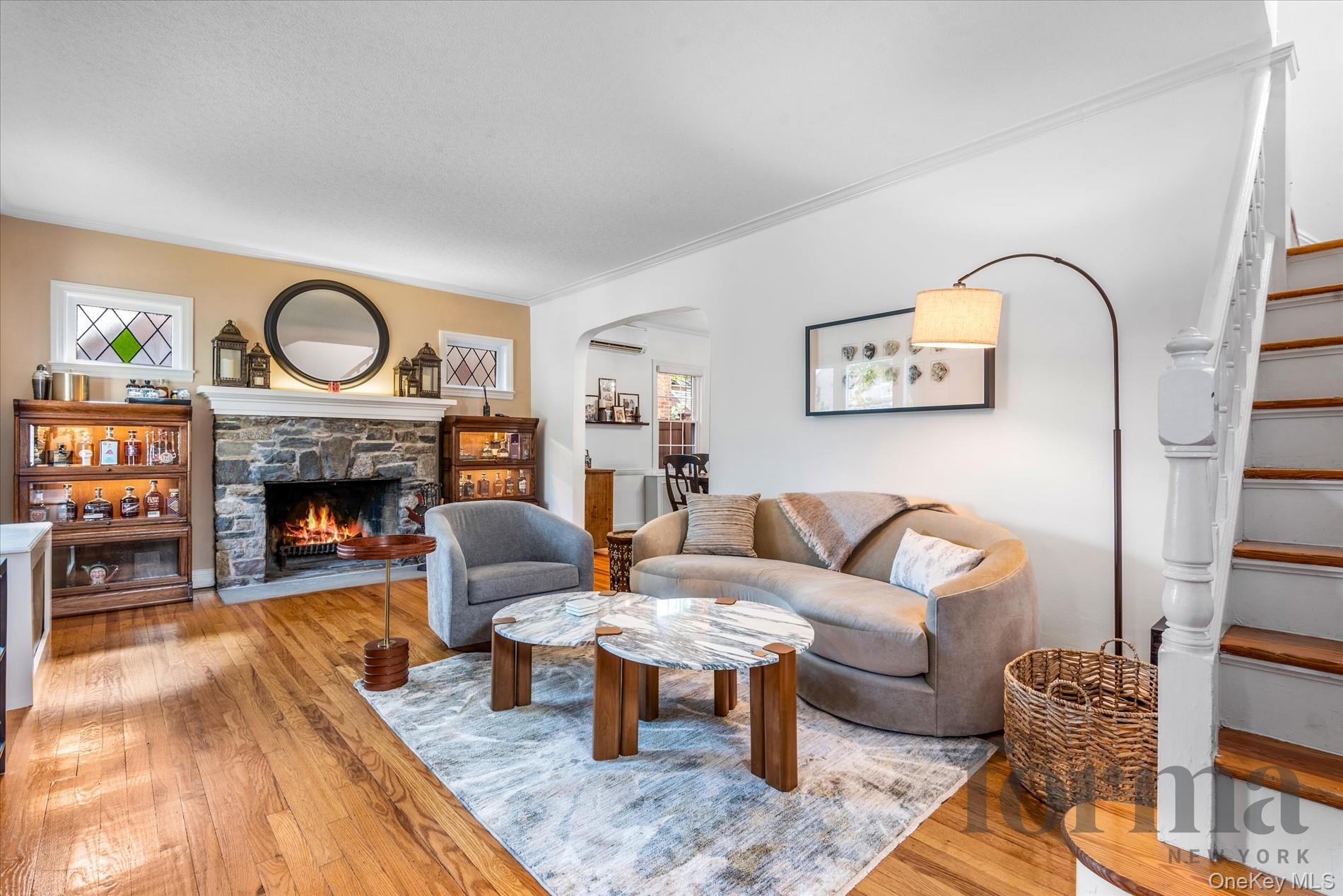 #5 photo, 5022 Overbrook Street, Douglaston , NY 11362