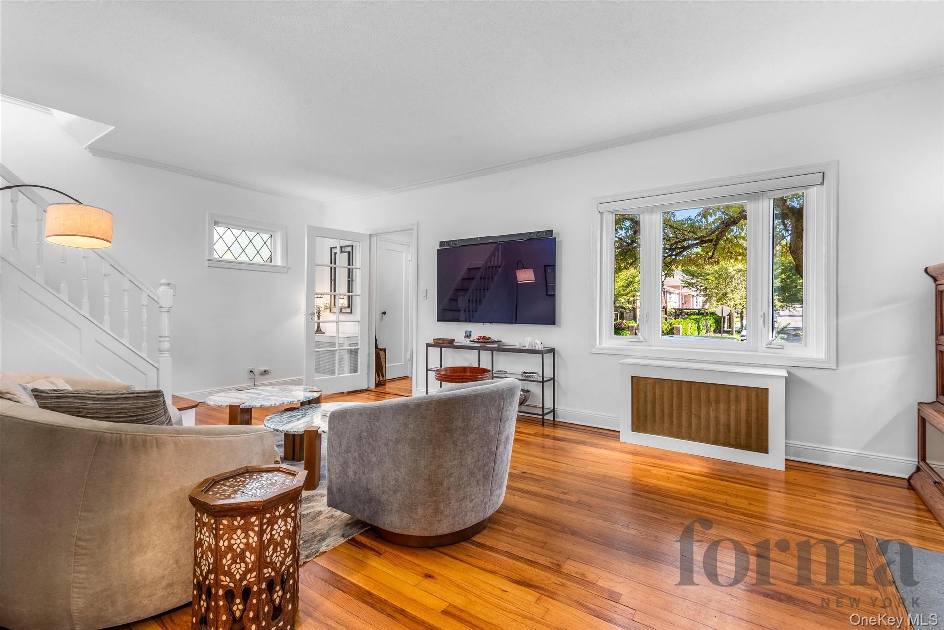 #7 photo, 5022 Overbrook Street, Douglaston , NY 11362