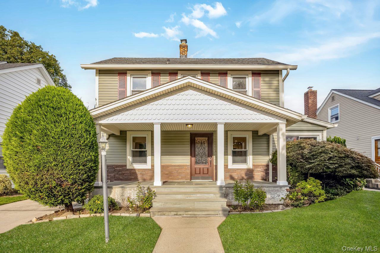 #1 photo, 134 Marcellus Road, नासाउ काउंटी Mineola , NY 11501