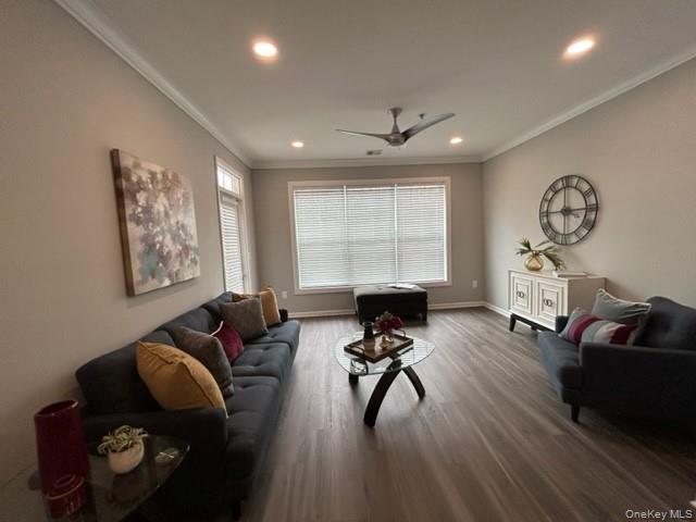 #7 photo, 416 Charles Pond Drive, サフォーク郡 Coram , NY 11727