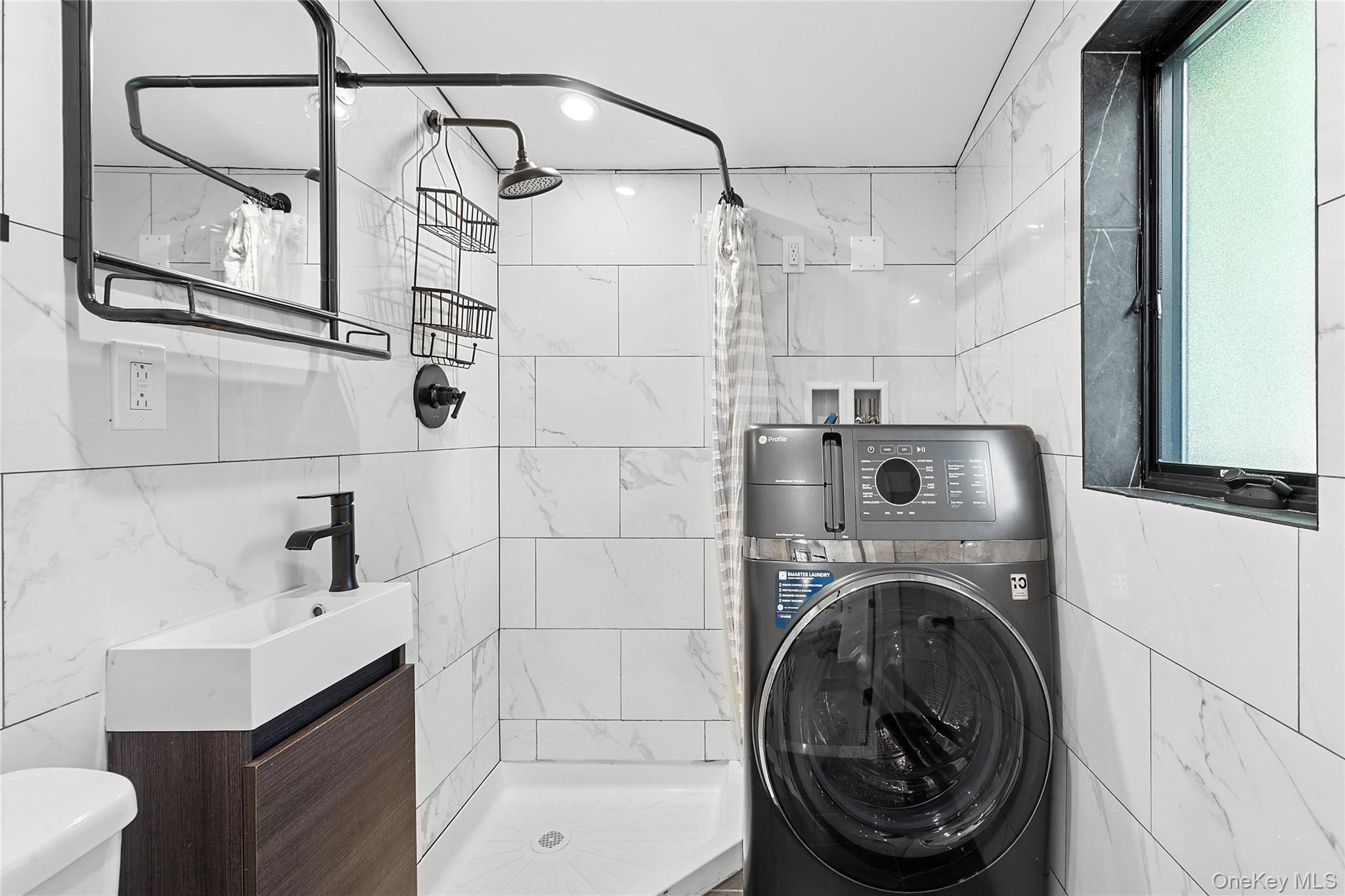 #13 photo, 73175 Main Road, サフォーク郡 Greenport , NY 11944