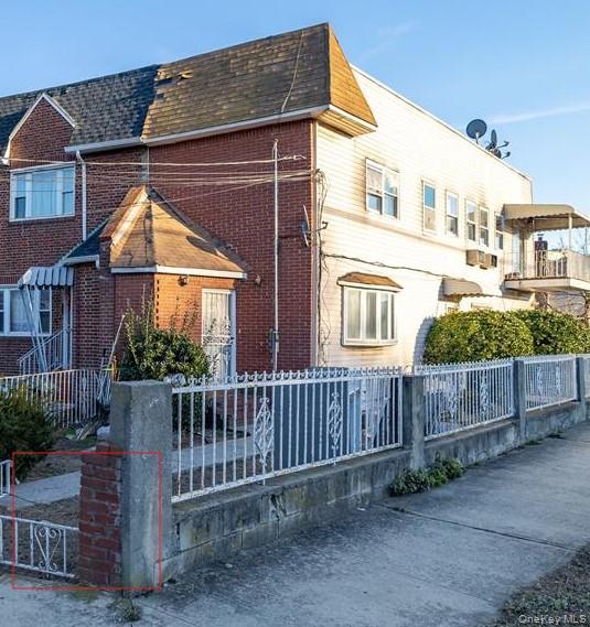 #1 photo, 186-02 Foch Boulevard, Saint Albans , NY 11412