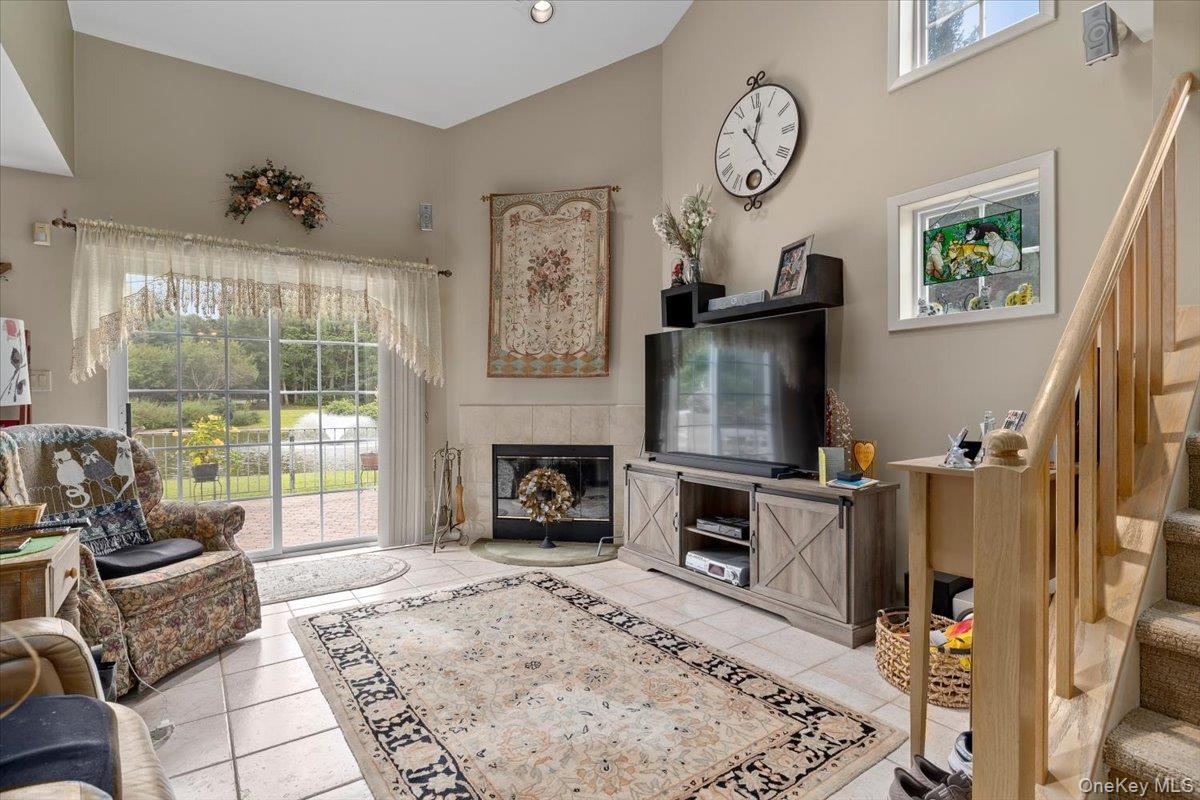 #10 photo, 193 Gothic Circle, サフォーク郡 Manorville , NY 11949