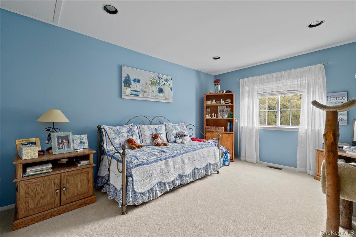 #16 photo, 193 Gothic Circle, サフォーク郡 Manorville , NY 11949