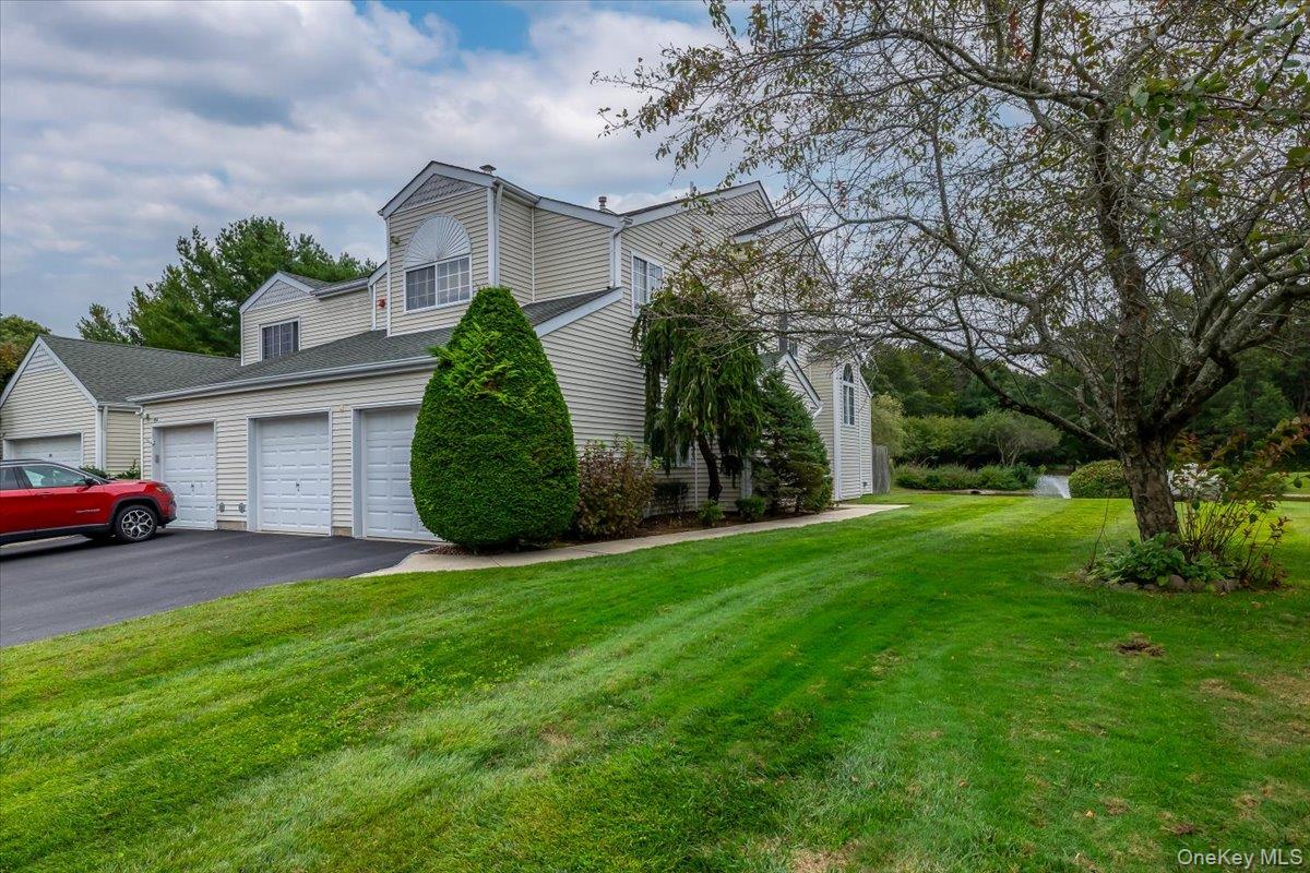 #3 photo, 193 Gothic Circle, サフォーク郡 Manorville , NY 11949