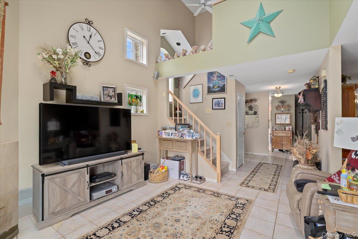 #9 photo, 193 Gothic Circle, サフォーク郡 Manorville , NY 11949