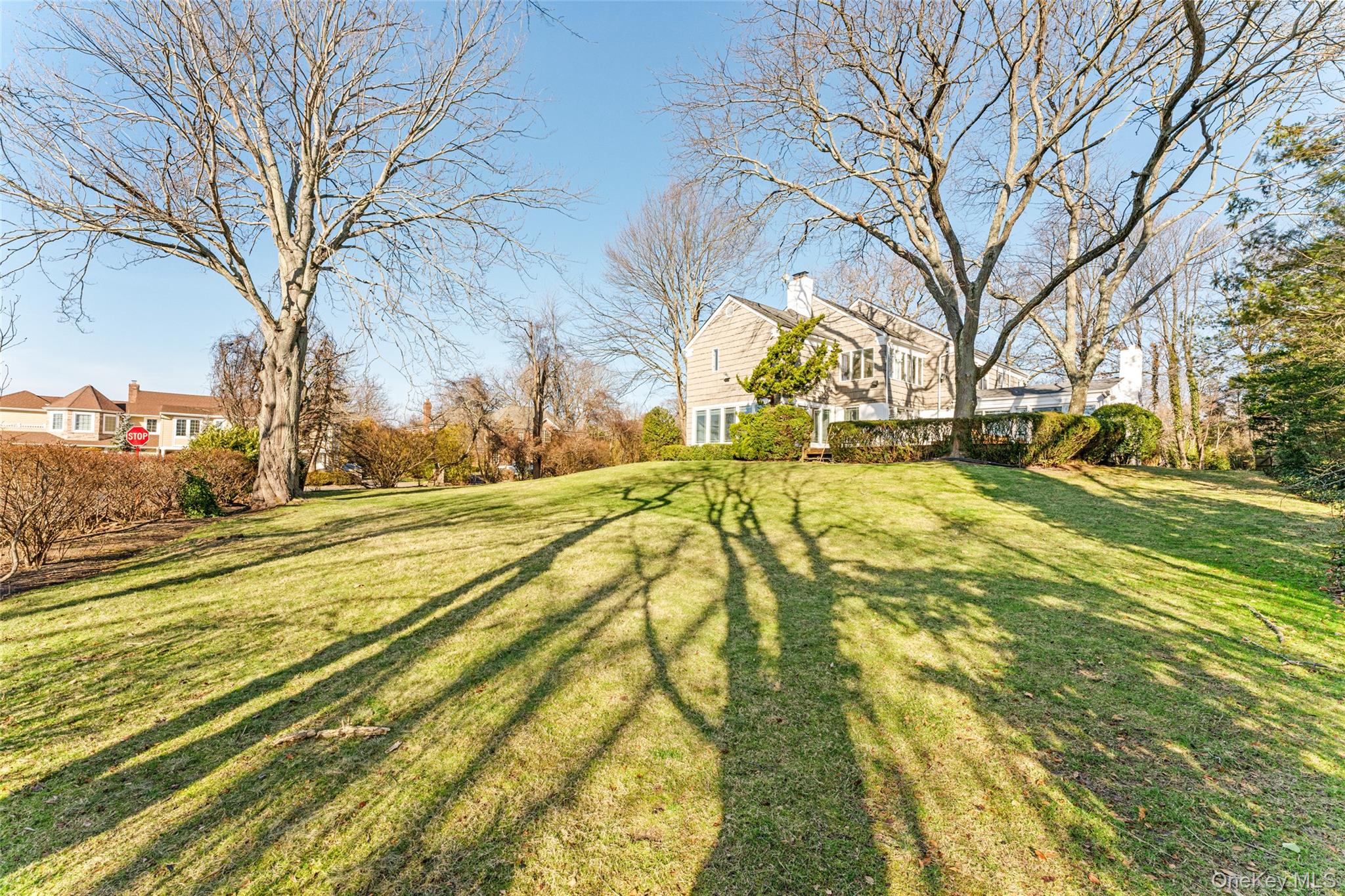 #6 photo, 803 Barberry Lane, Woodsburgh , NY 11598