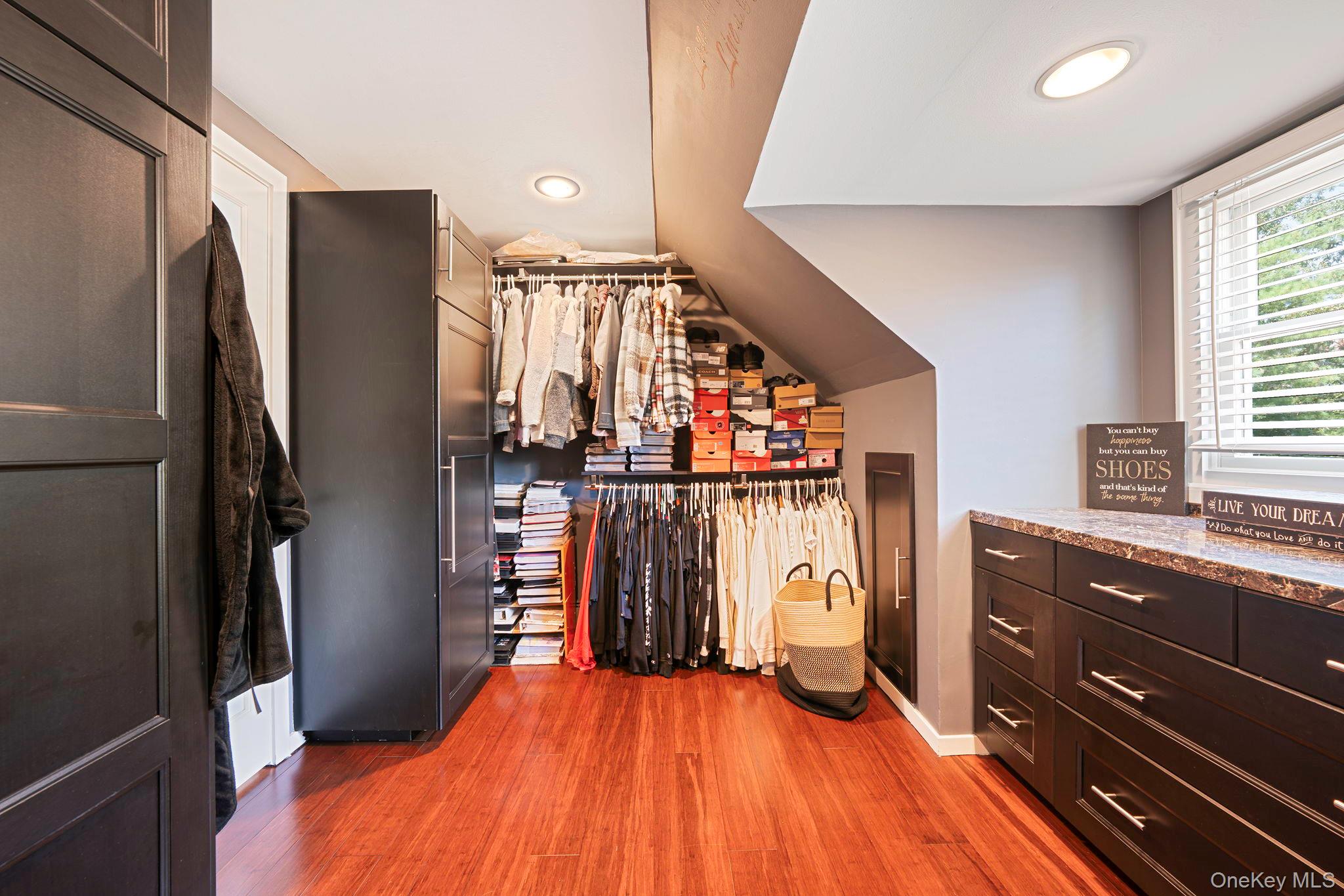 #13 photo, 183 Old Country Road, サフォーク郡 Speonk , NY 11972