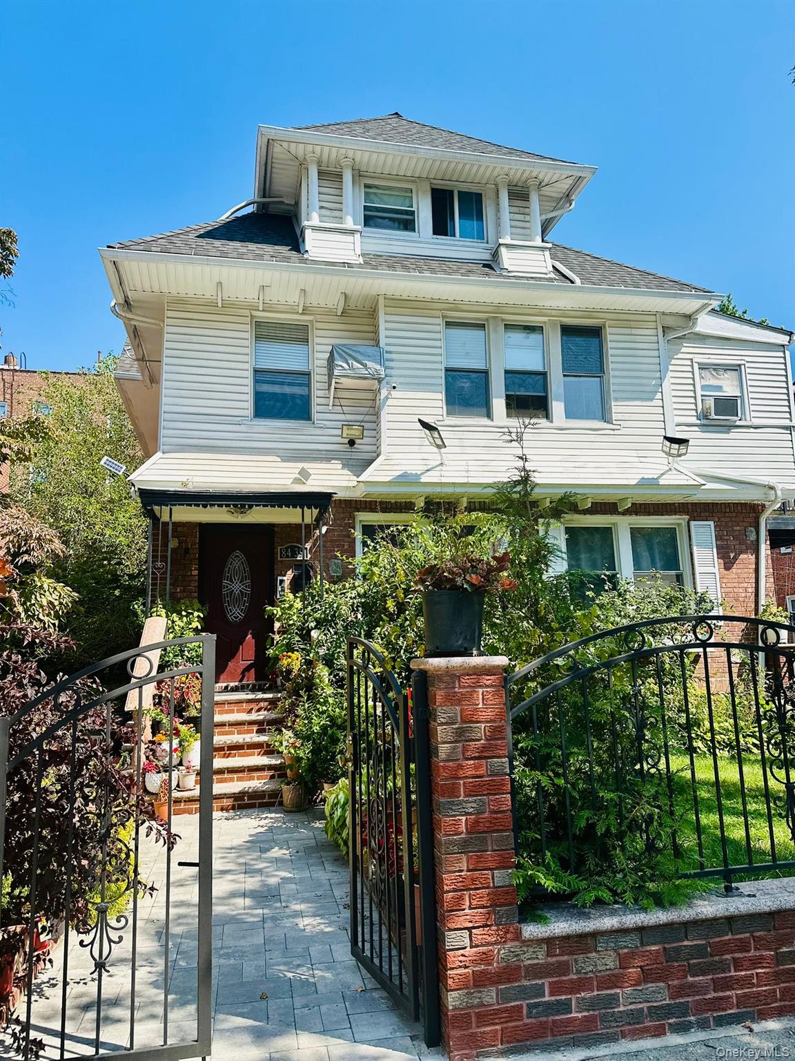 #10 photo, 84-39 Lefferts Boulevard, Kew Gardens , NY 11415