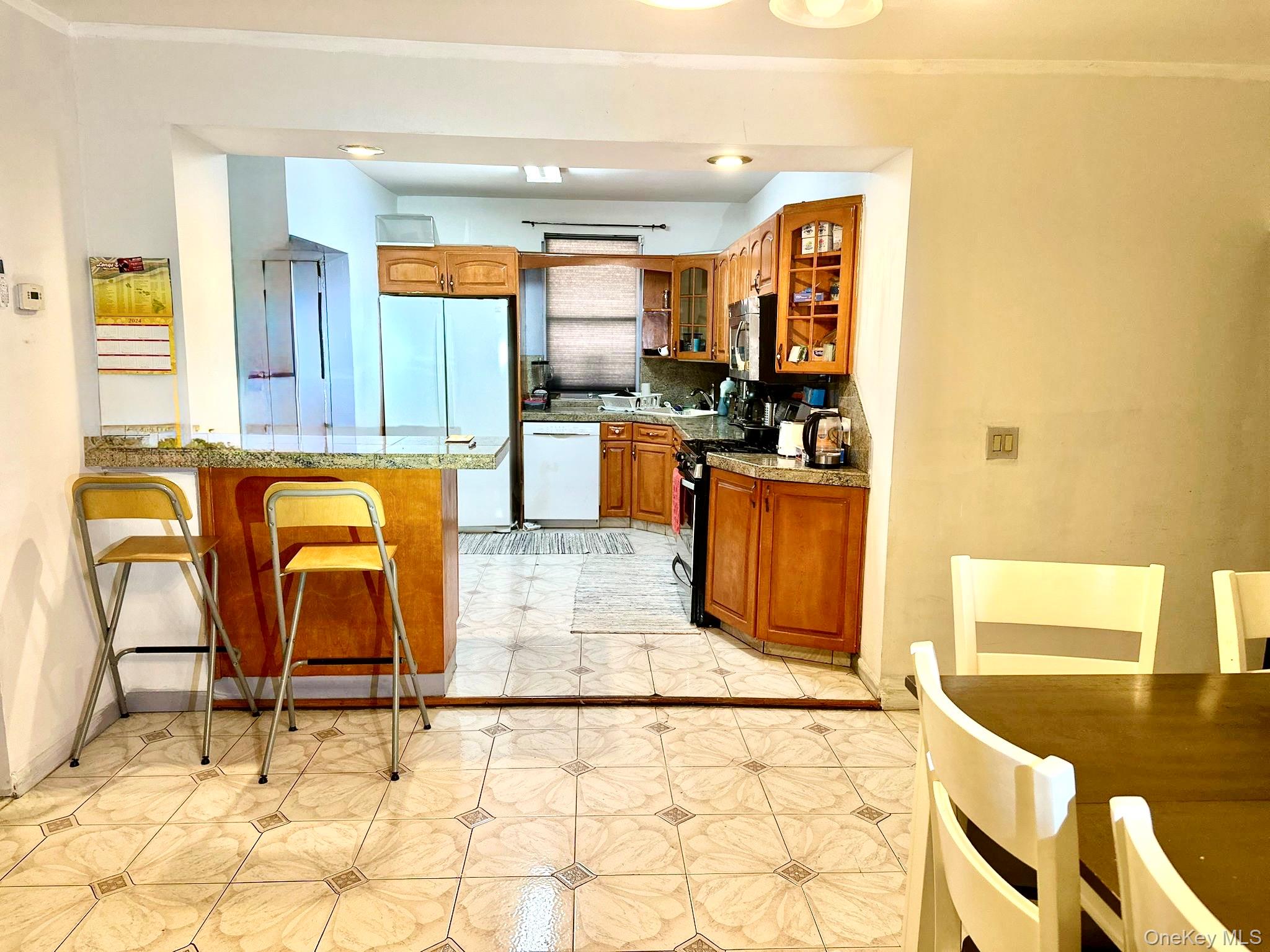 #5 photo, 84-39 Lefferts Boulevard, Kew Gardens , NY 11415