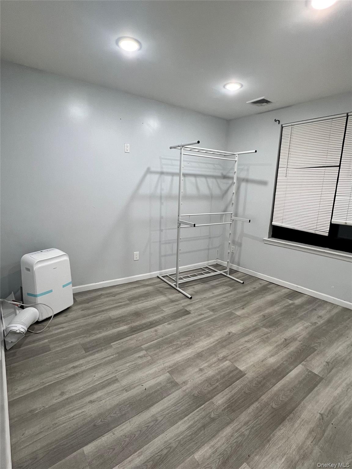 #2 photo, 211-07 Apt F Level 2 Jamaica Avenue, クイーンズ区 Queens Village , NY 11428