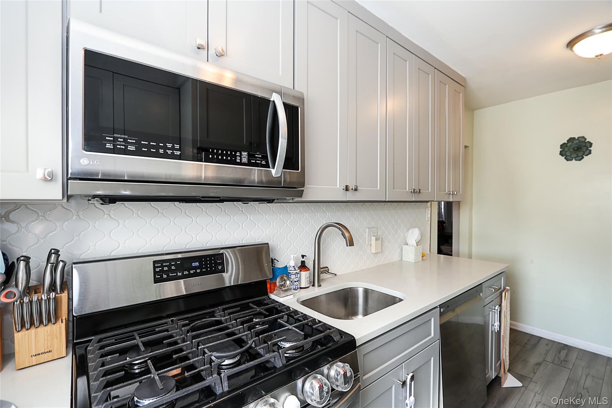 #13 photo, 71-21 252 Street, Bellerose , NY 11426