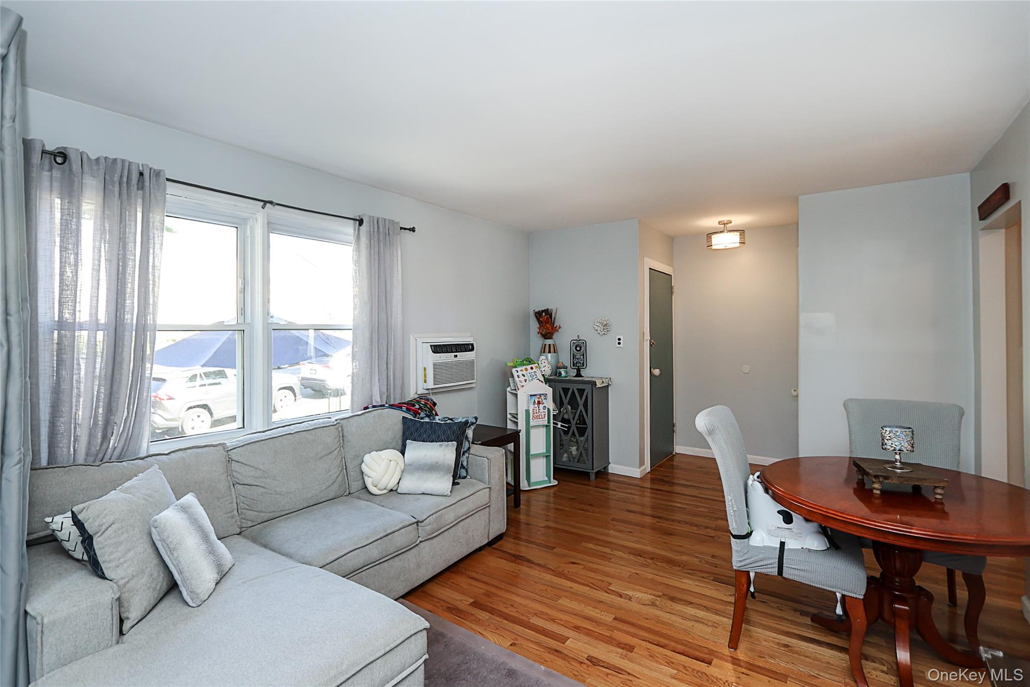 #7 photo, 71-21 252 Street, Bellerose , NY 11426