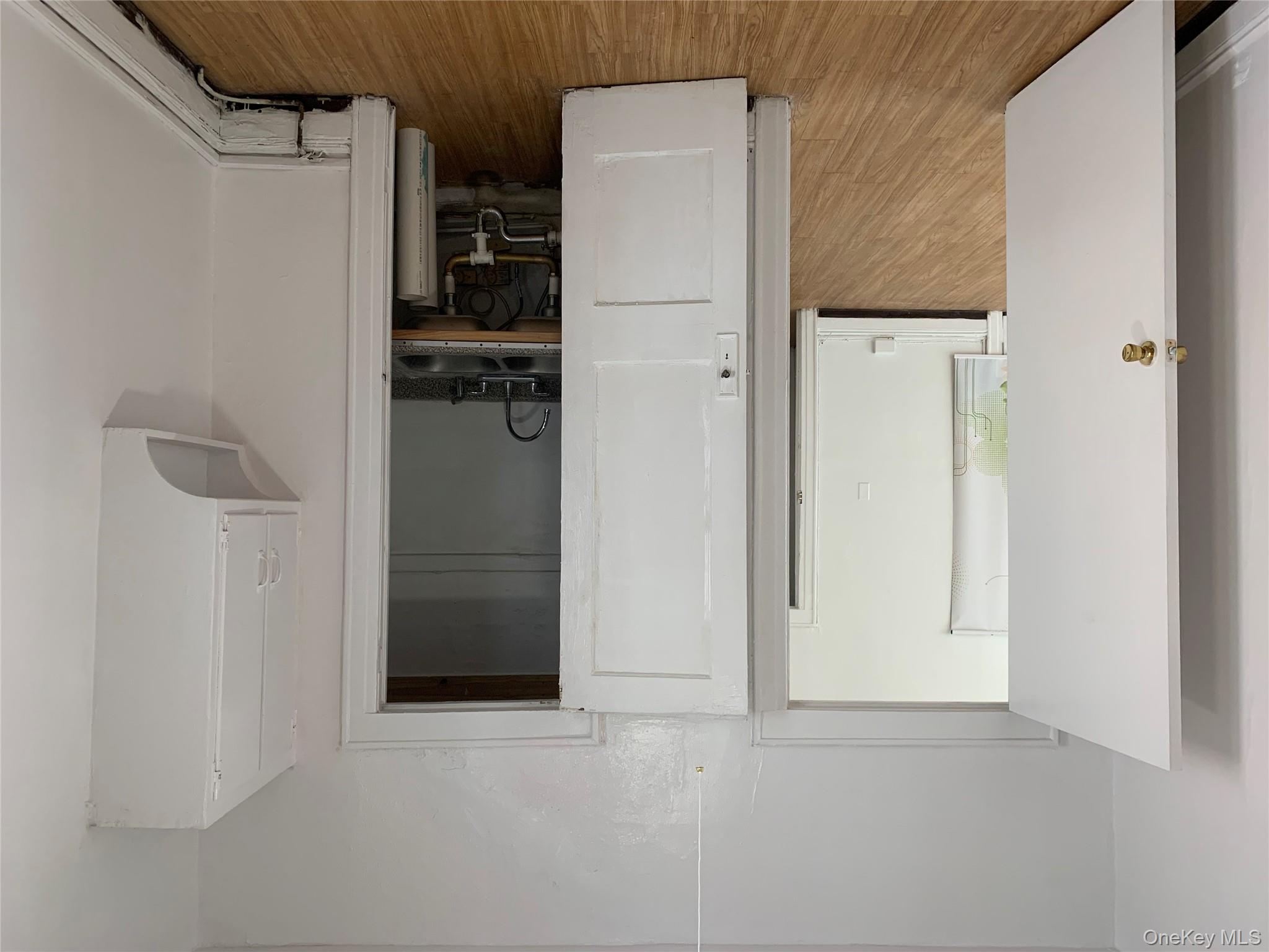 #6 photo, 204 Station Plaza, Mineola , NY 11501