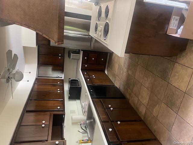 #7 photo, 8595 Peconic Bay Boulevard, Laurel , NY 11948