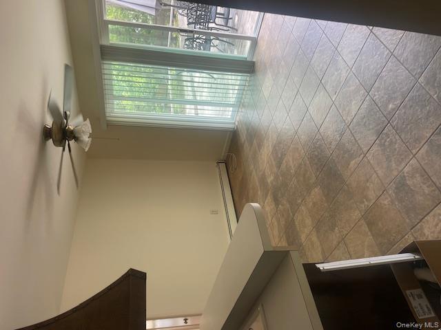 #8 photo, 8595 Peconic Bay Boulevard, Laurel , NY 11948