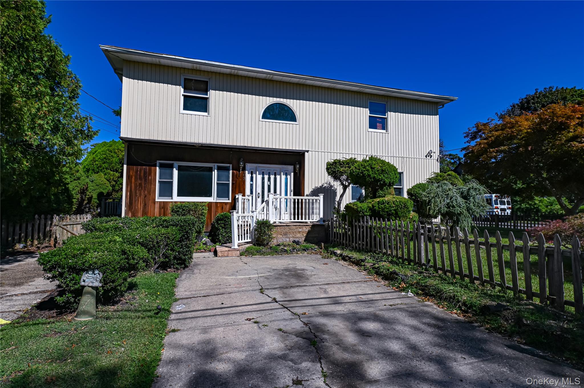 #1 photo, 103 Jamaica Avenue, सफ़ोक काउंटी Wyandanch , NY 11798