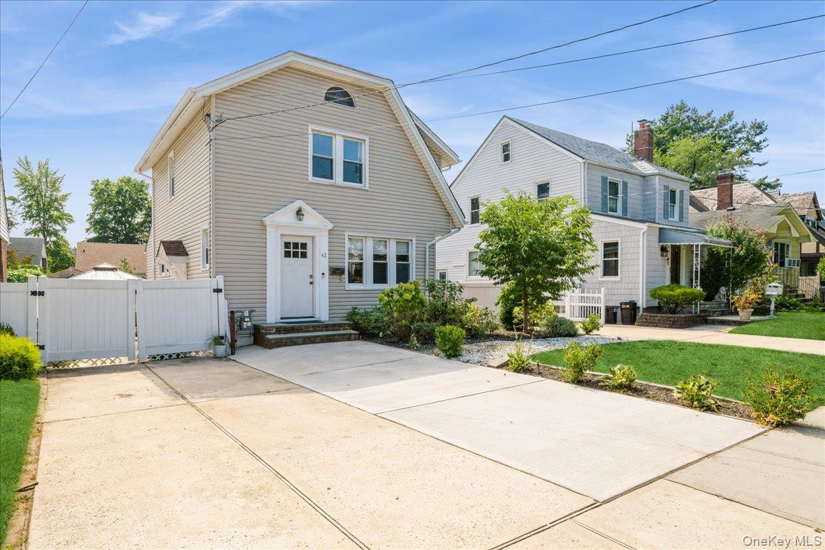 #1 photo, 42 Stuart Avenue, Malverne , NY 11565