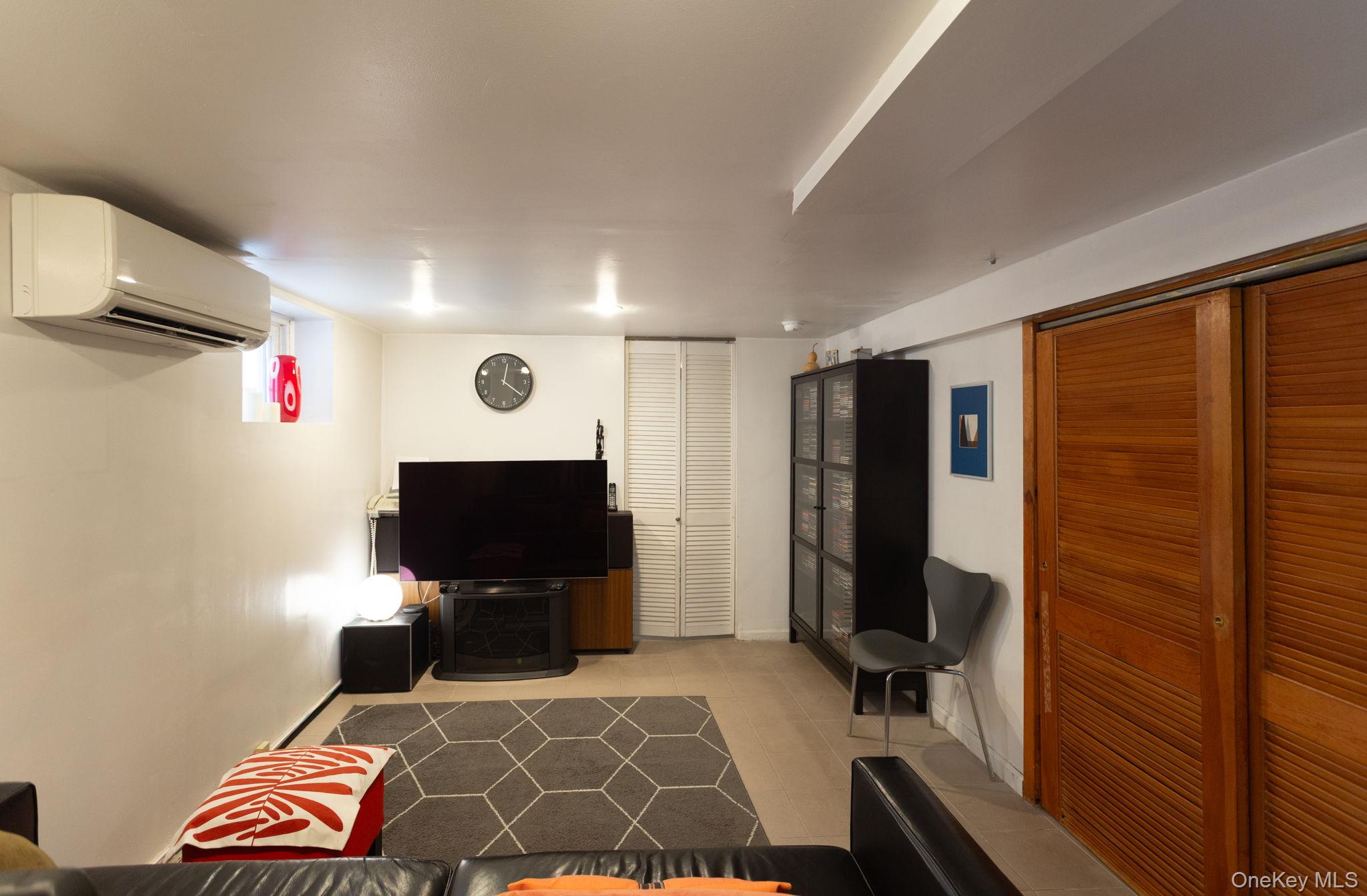 #13 photo, 187-14 Wexford Terrace, Jamaica Estates , NY 11432