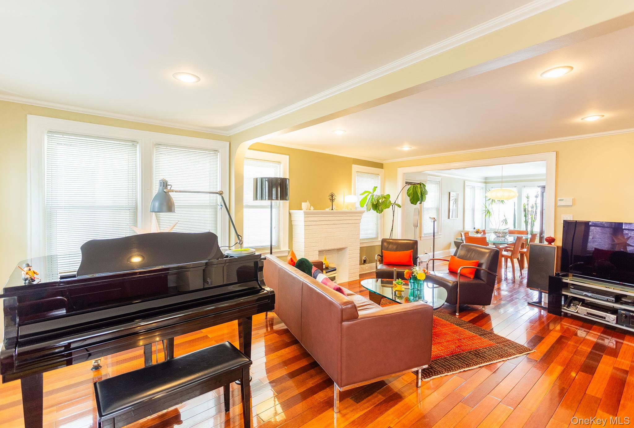 #2 photo, 187-14 Wexford Terrace, Jamaica Estates , NY 11432