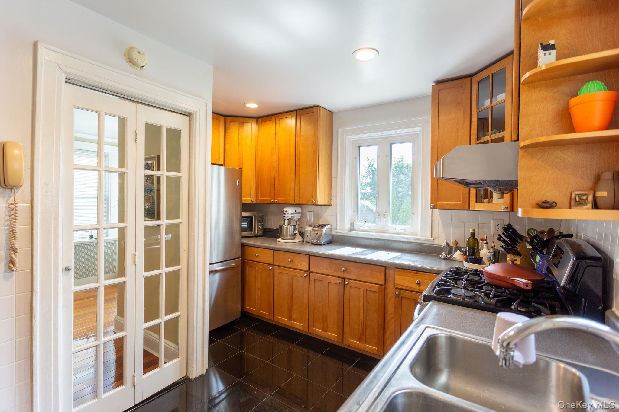 #6 photo, 187-14 Wexford Terrace, Jamaica Estates , NY 11432