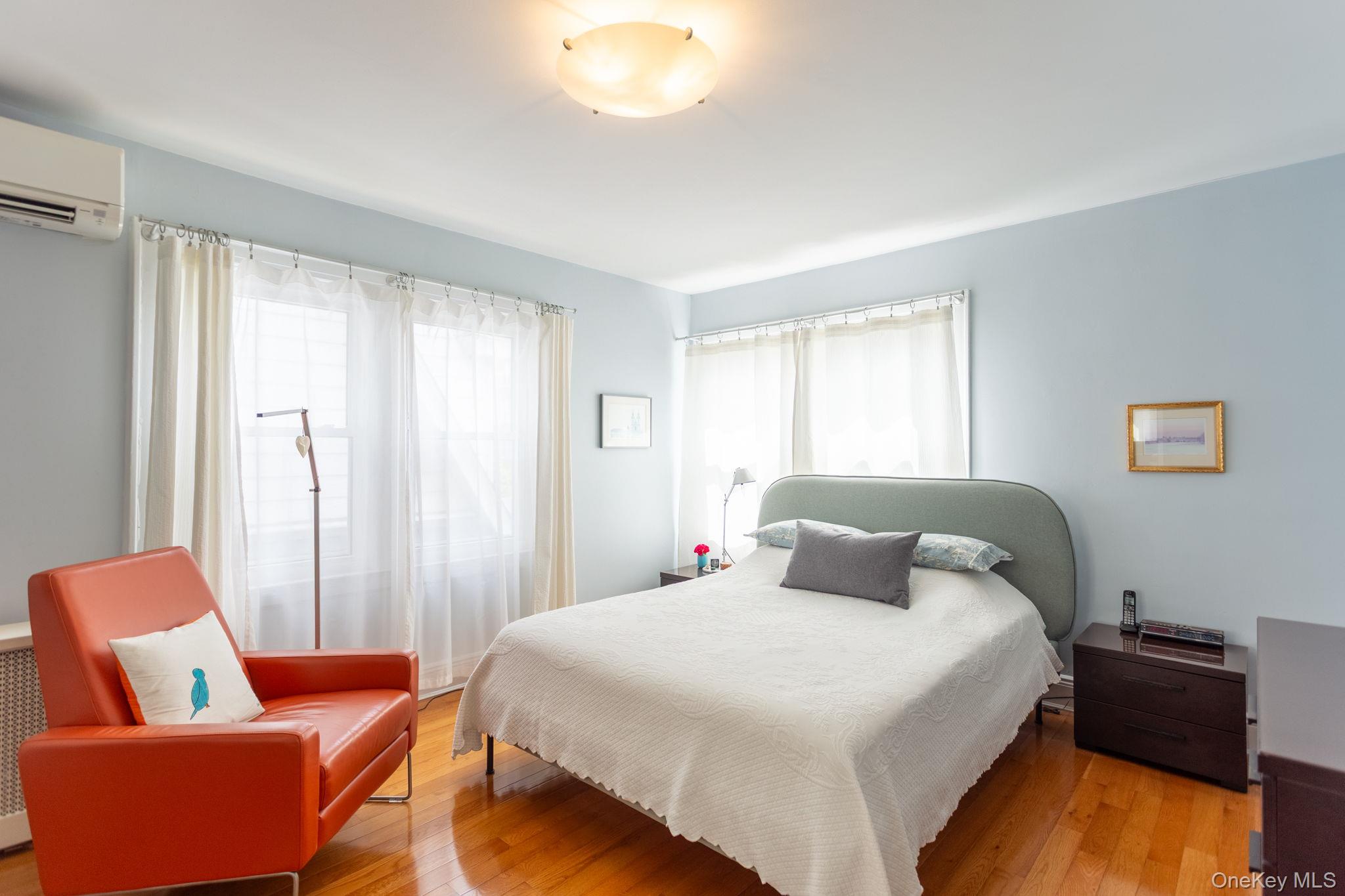 #8 photo, 187-14 Wexford Terrace, Jamaica Estates , NY 11432