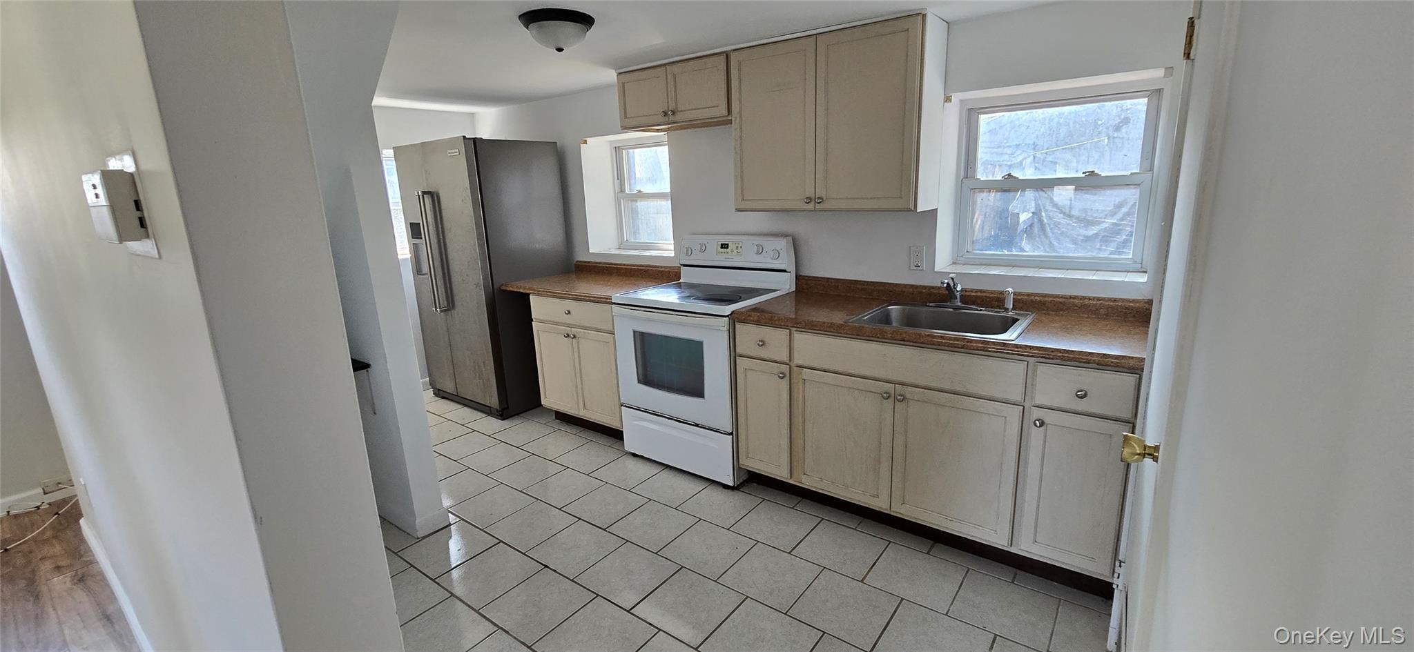 #4 photo, 84 Pleasure Avenue, Lake Ronkonkoma , NY 11779