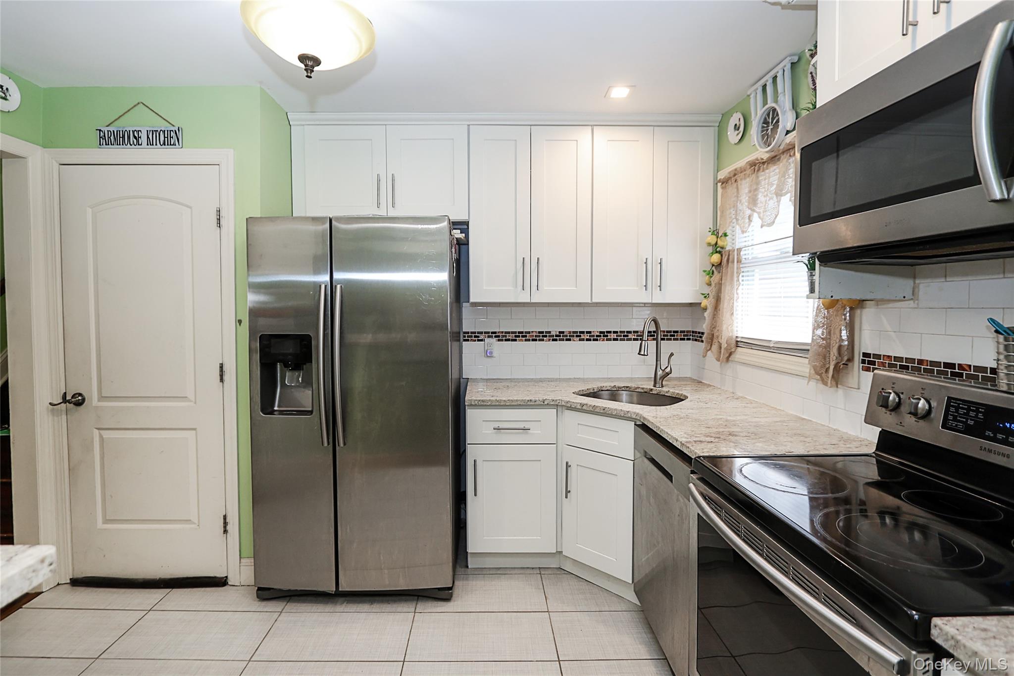 #11 photo, 1078 Northgate Court, Uniondale , NY 11553