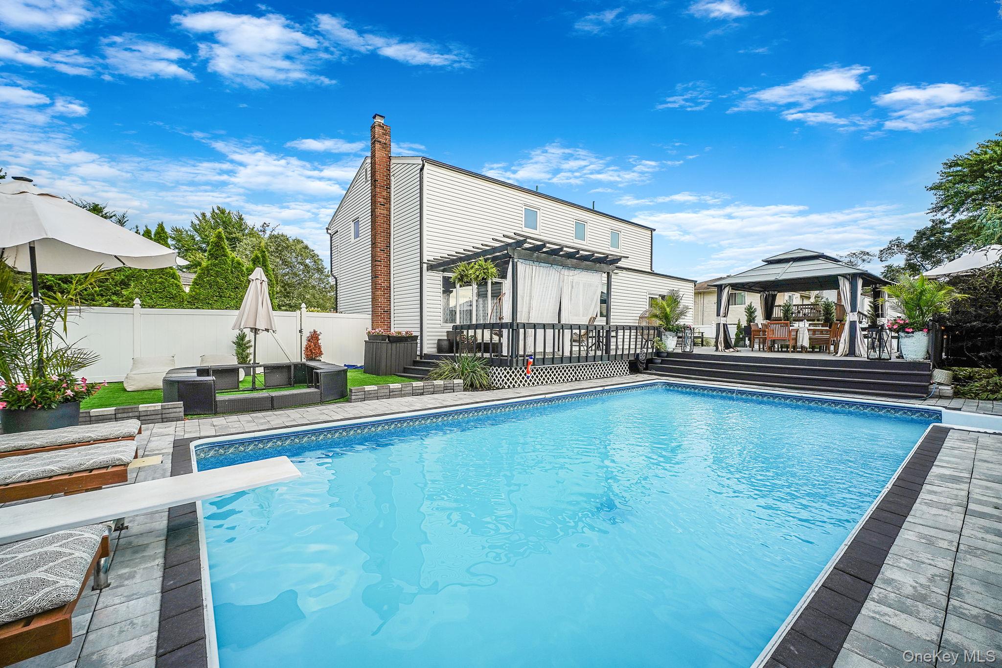 #3 photo, 11 Susan Court, Deer Park , NY 11729