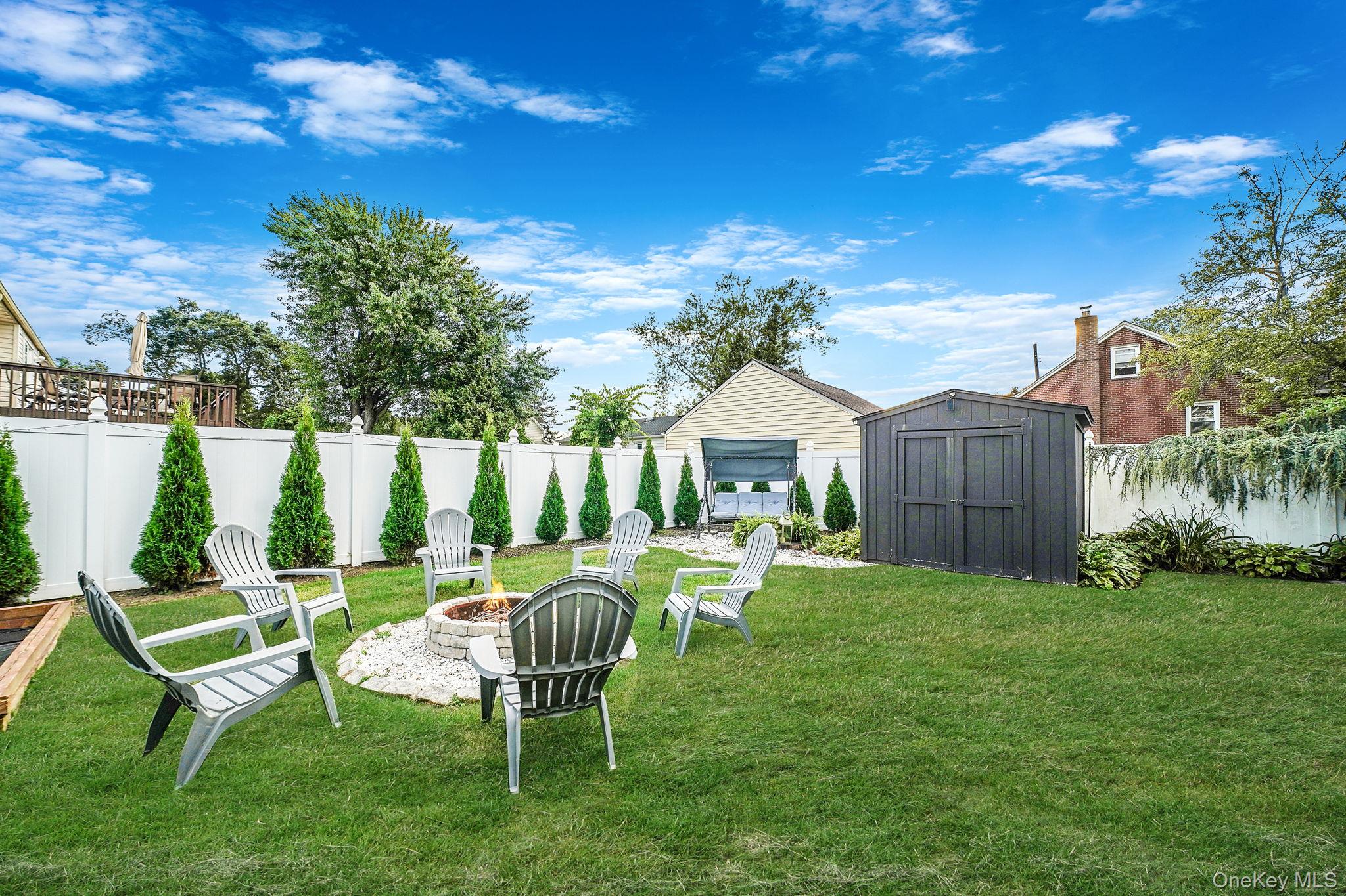 #5 photo, 11 Susan Court, Deer Park , NY 11729