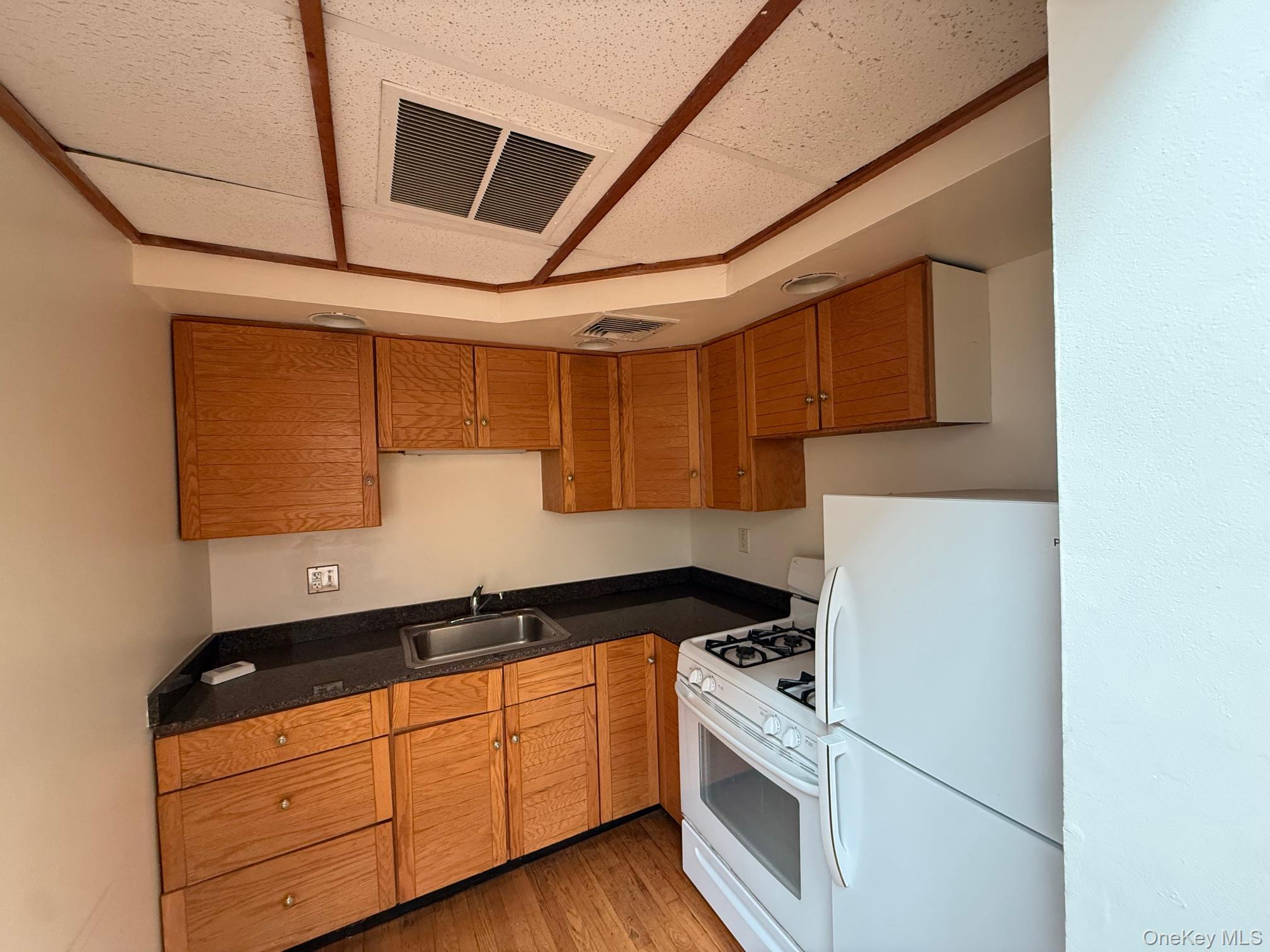 #12 photo, 66 S Broadway, Nyack , NY 10960