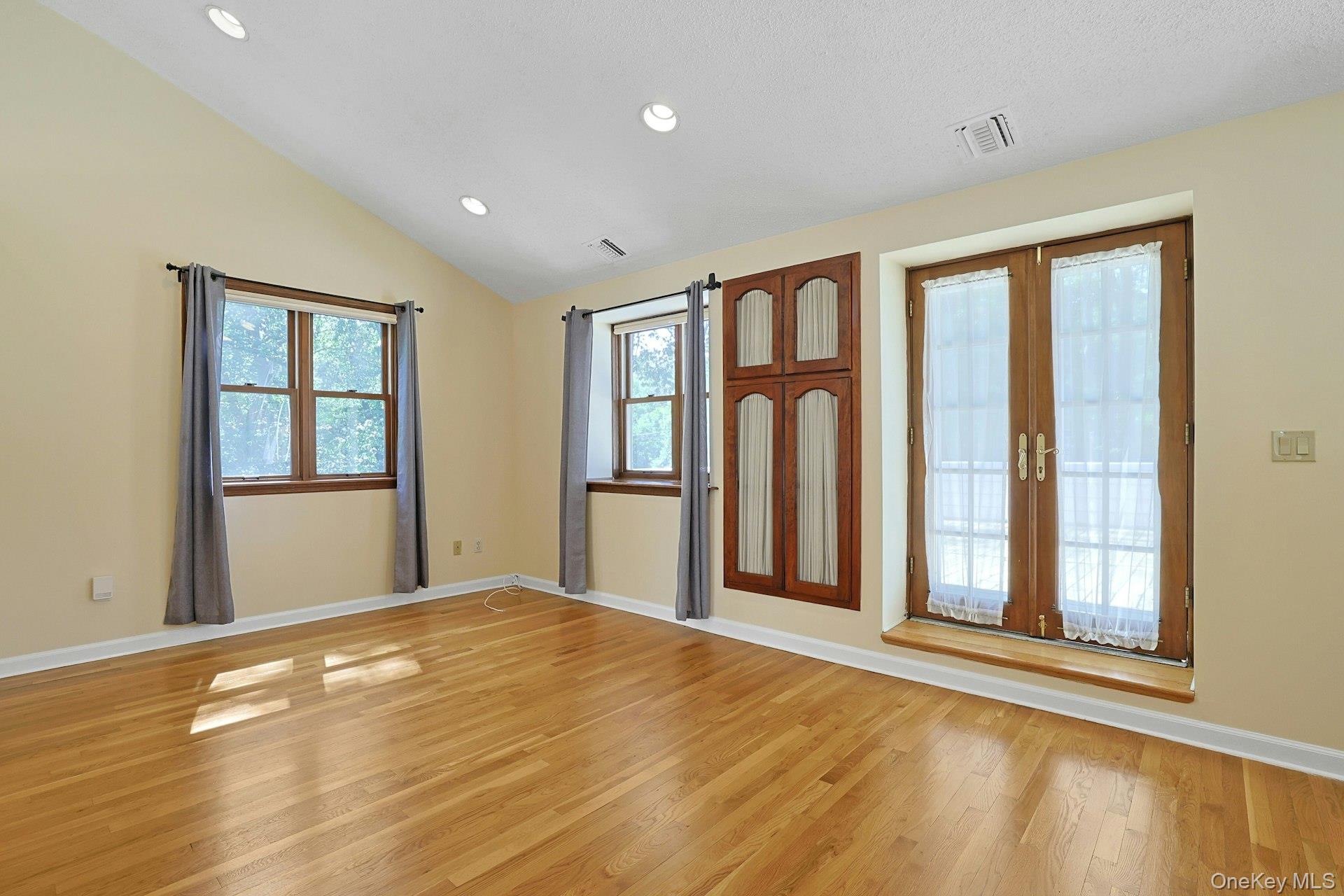 #11 photo, 99 New Hempstead Road, New City , NY 10956