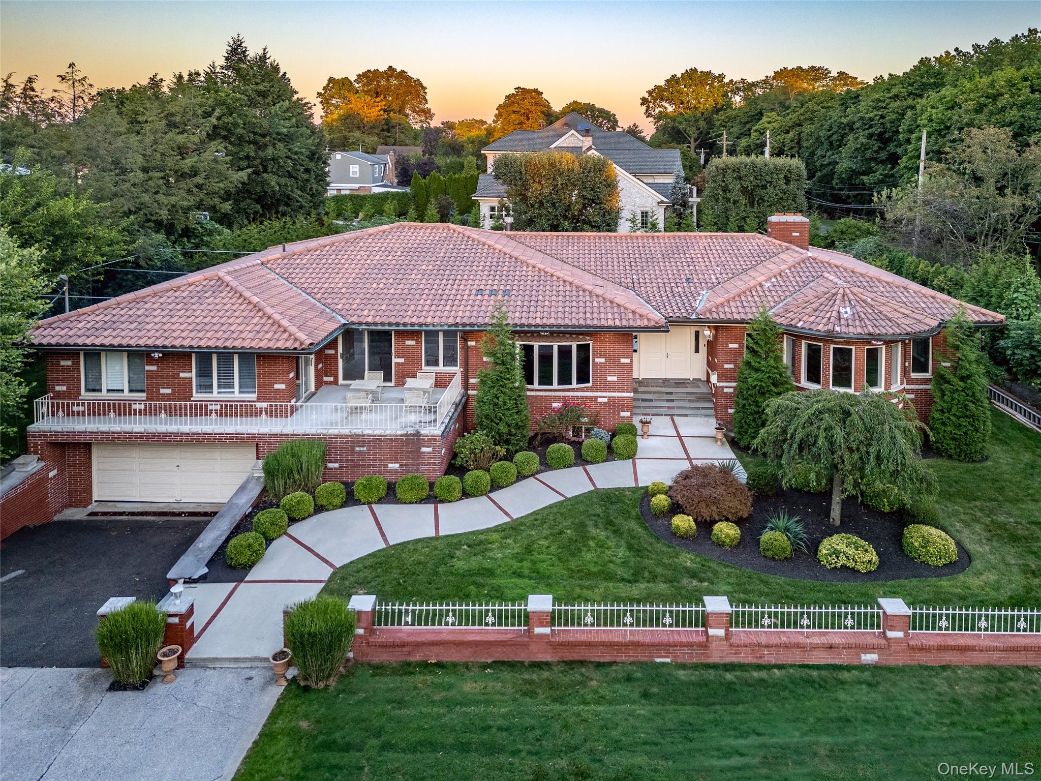 #1 photo, 4 Peace Street, Pelham , NY 10803