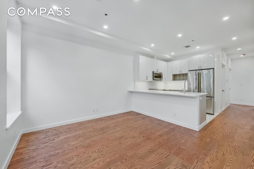 #10 photo, Brooklyn, Columbia Street Waterfront , NY 11231