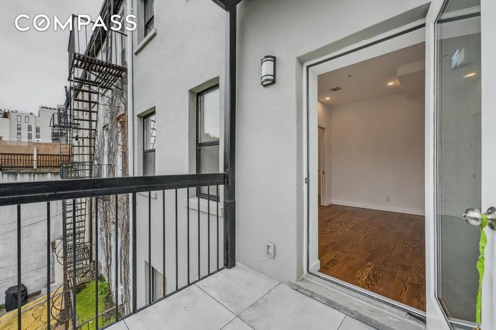 #17 photo, Brooklyn, Columbia Street Waterfront , NY 11231