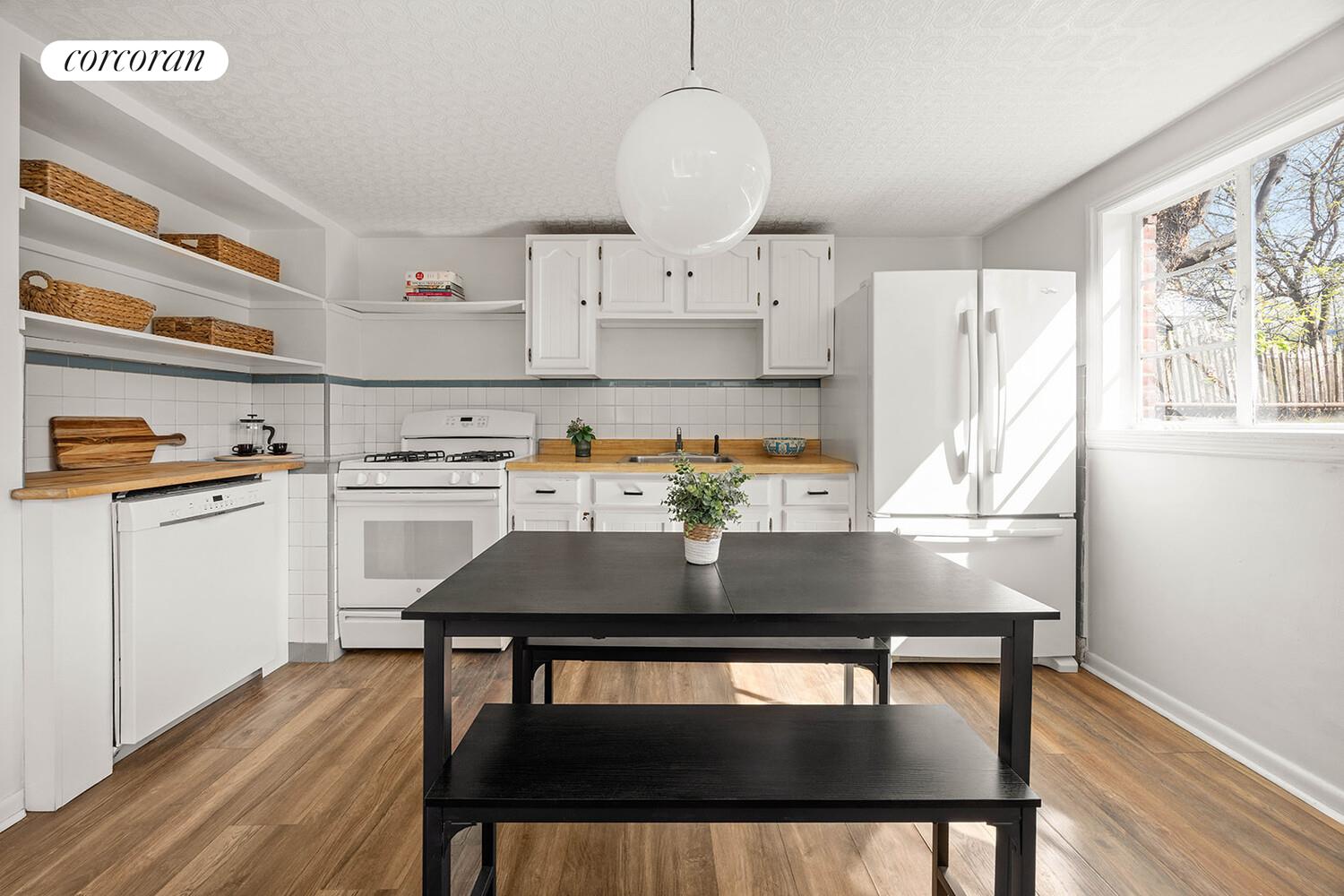 #5 photo, 124 8TH Street, ブルックリン区 Gowanus , NY 11215