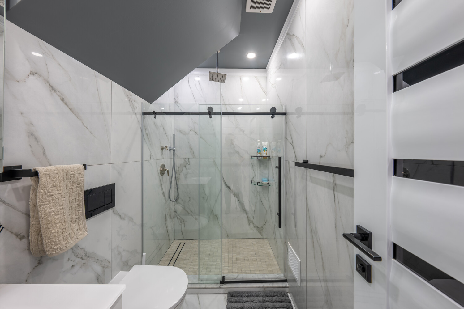 #10 photo, 95 STATION Avenue, New York City , NY 10309