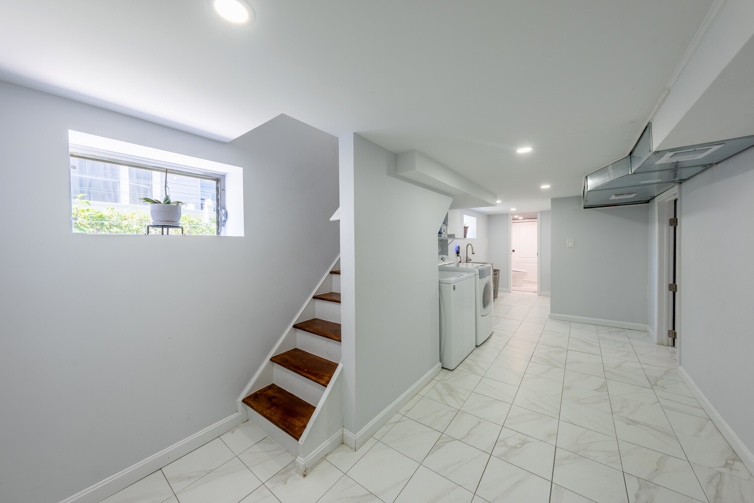 #18 photo, 95 STATION Avenue, New York City , NY 10309