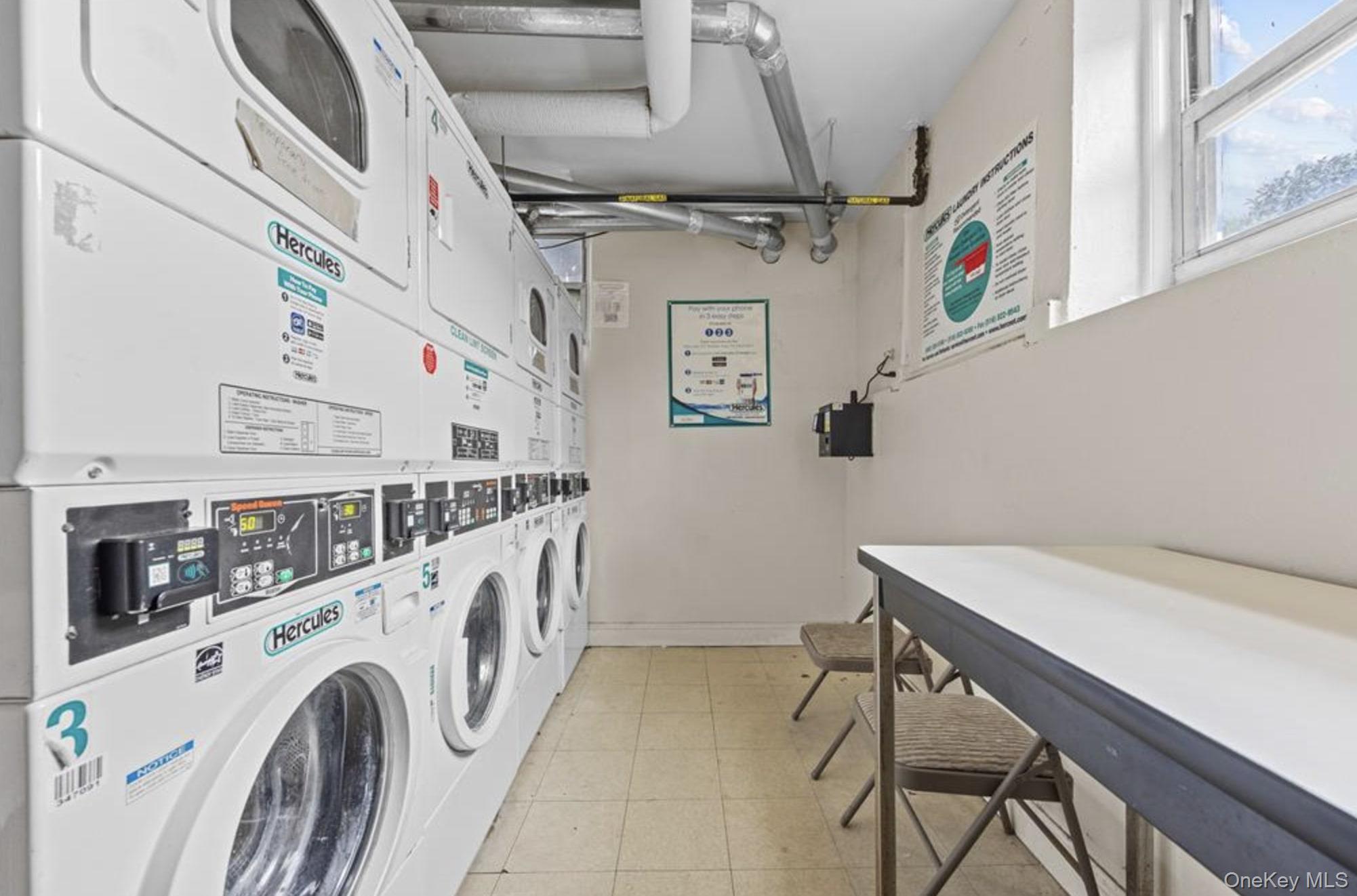 #14 photo, 222-89 Braddock Avenue, クイーンズ区 Bellerose , NY 11428