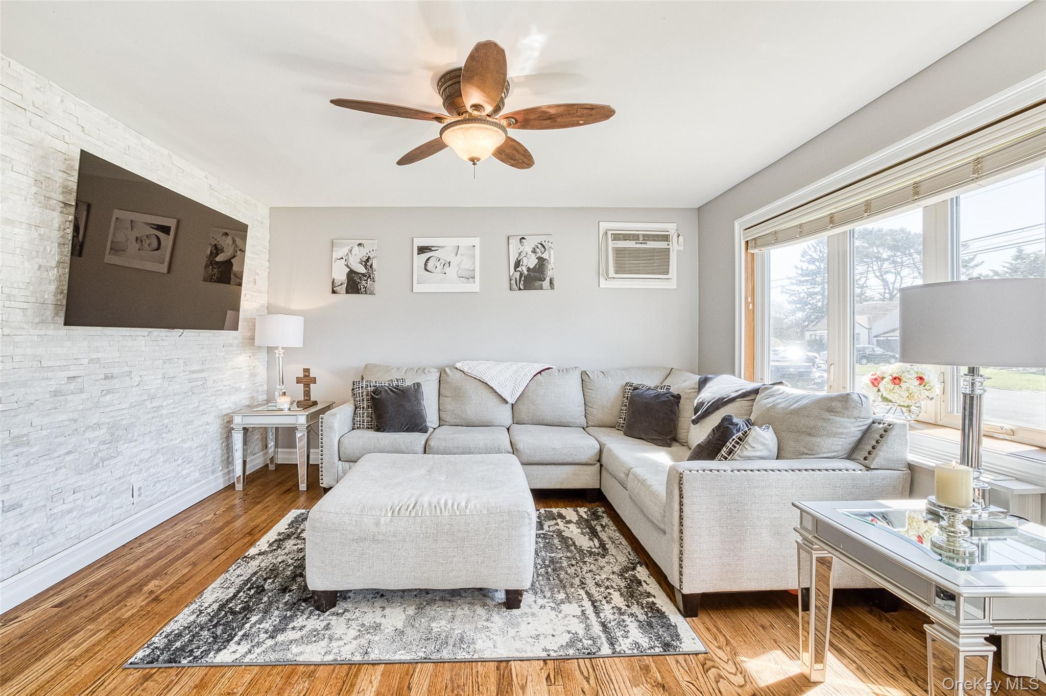 #5 photo, 210 11th Street, West Babylon , NY 11704