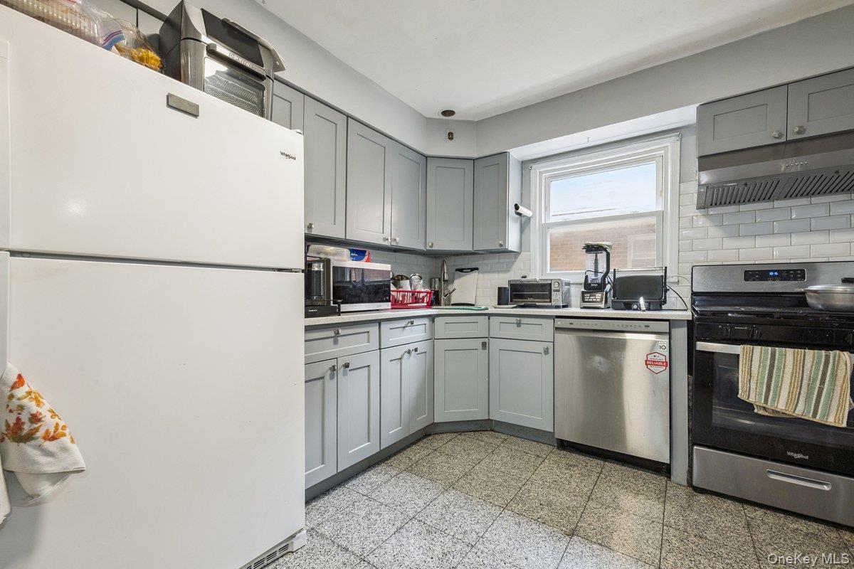 #8 photo, 8948 Pontiac Street, كوينز Jamaica , NY 11427