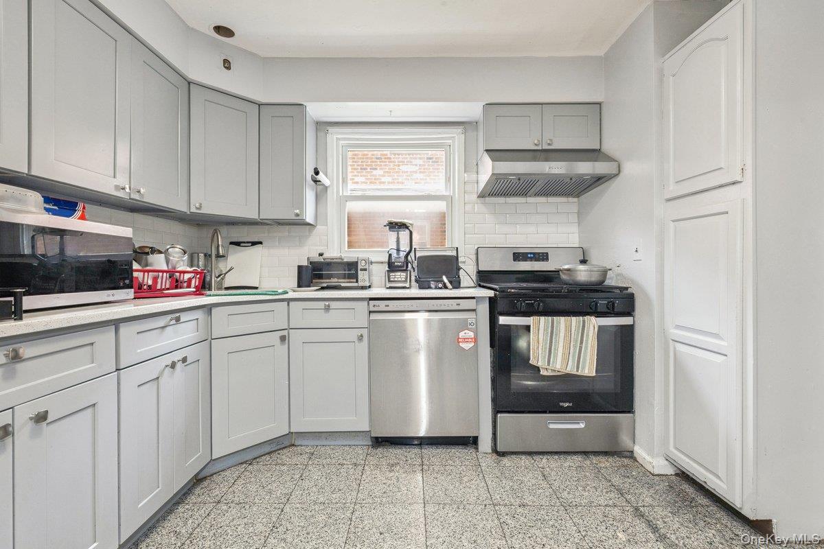 #9 photo, 8948 Pontiac Street, كوينز Jamaica , NY 11427