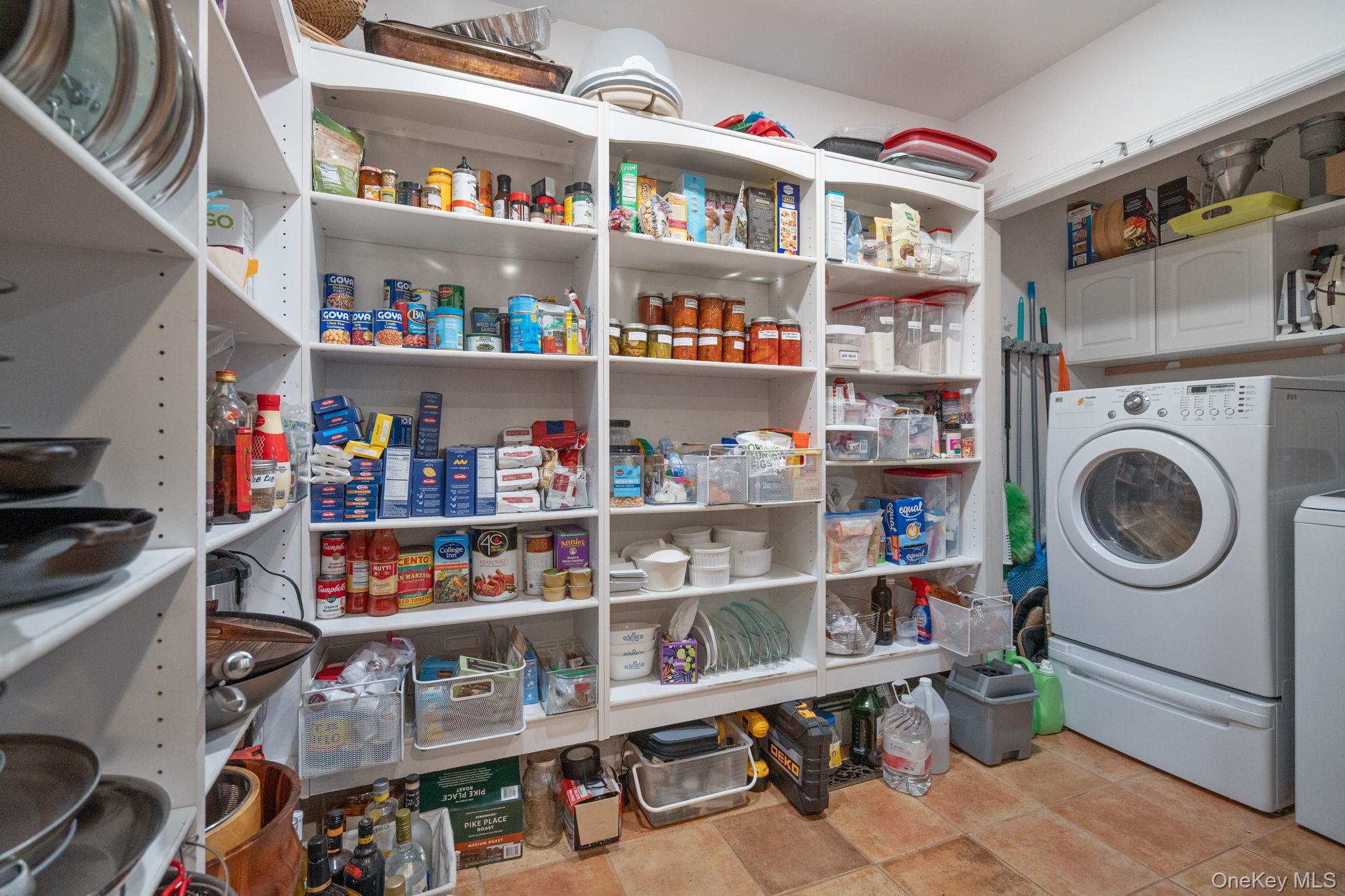 #14 photo, 6 Daniel Way, Setauket , NY 11733