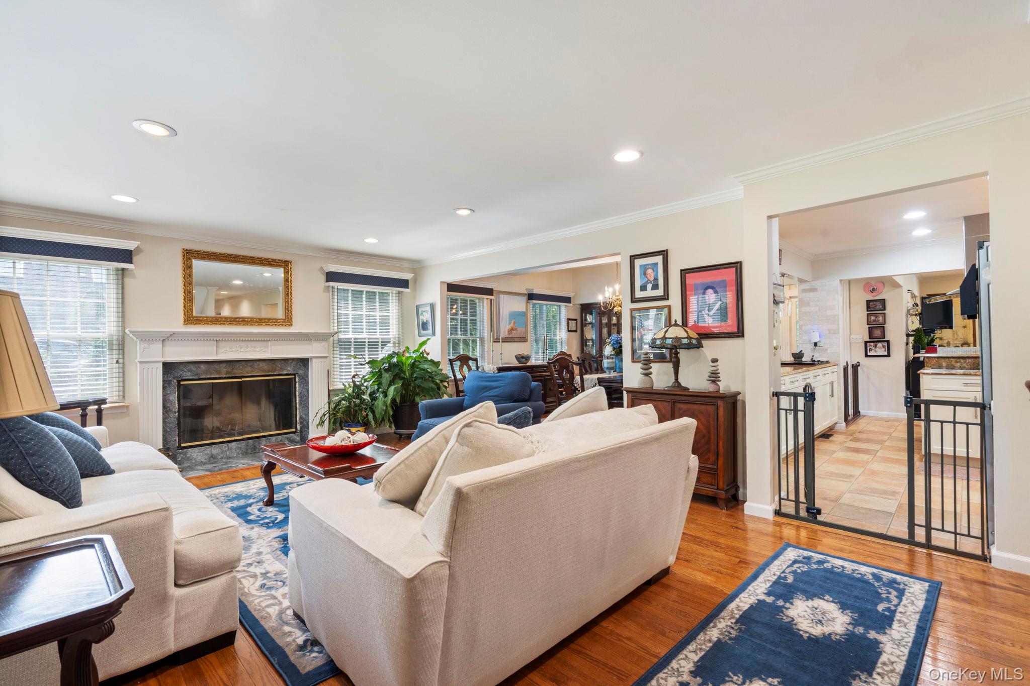 #18 photo, 6 Daniel Way, Setauket , NY 11733