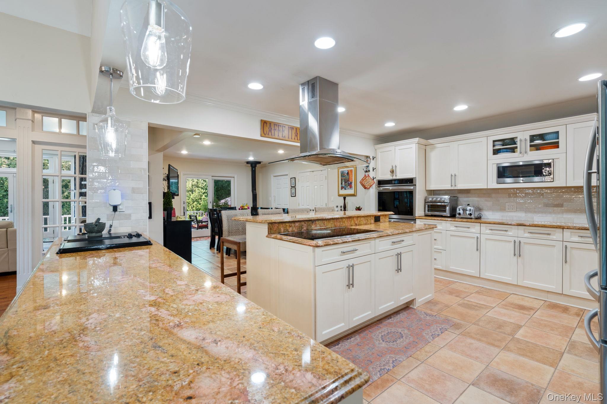 #8 photo, 6 Daniel Way, Setauket , NY 11733