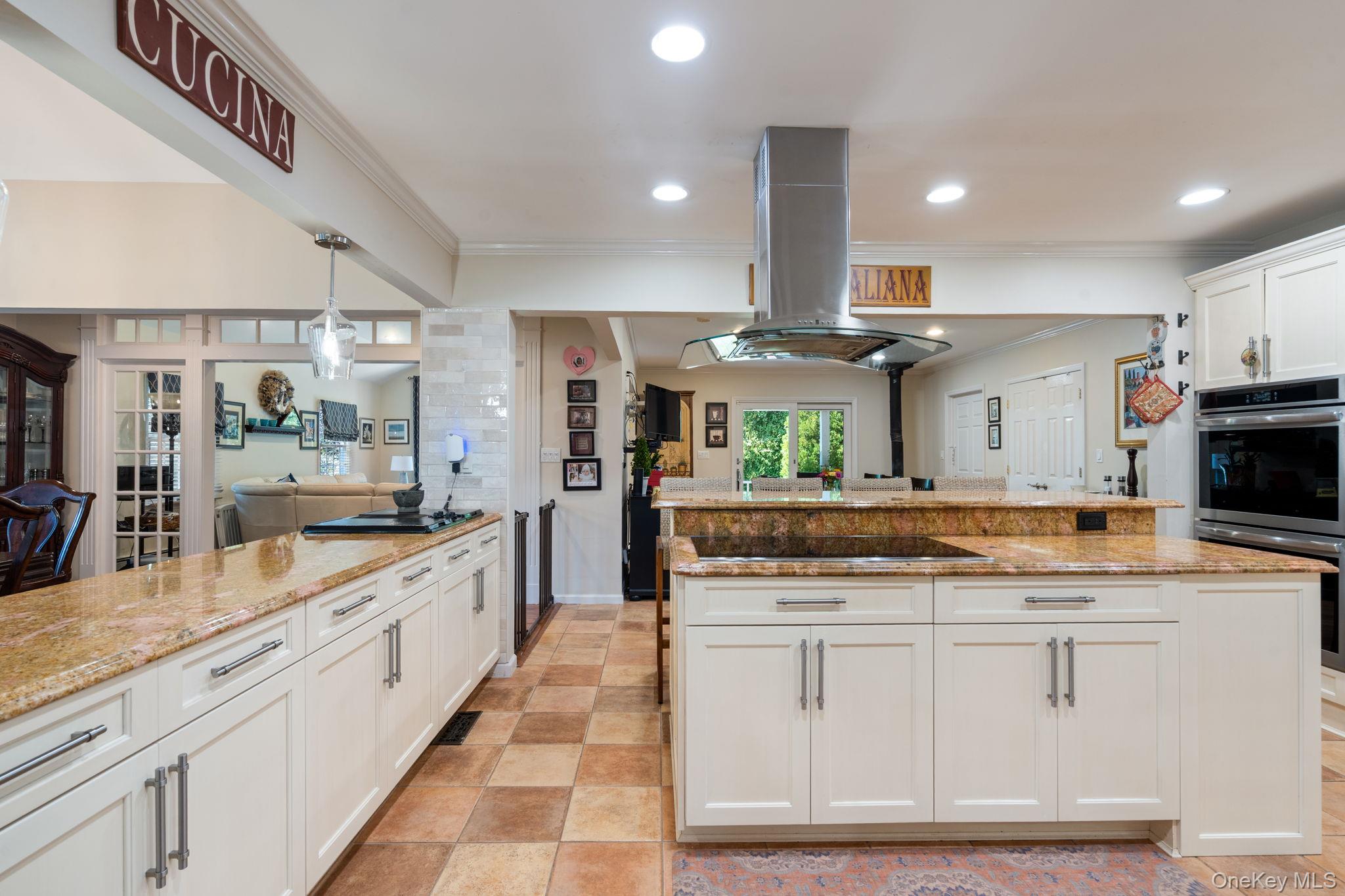 #9 photo, 6 Daniel Way, Setauket , NY 11733